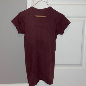 Maroon Lululemon short sleeve swiftly tech
